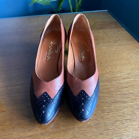 Vintage leather two-tone wing tip Evins heels - Picture 5 of 7